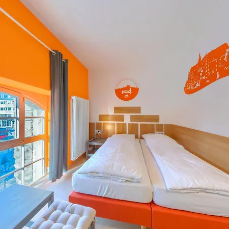 马尔堡旅舍 旅馆